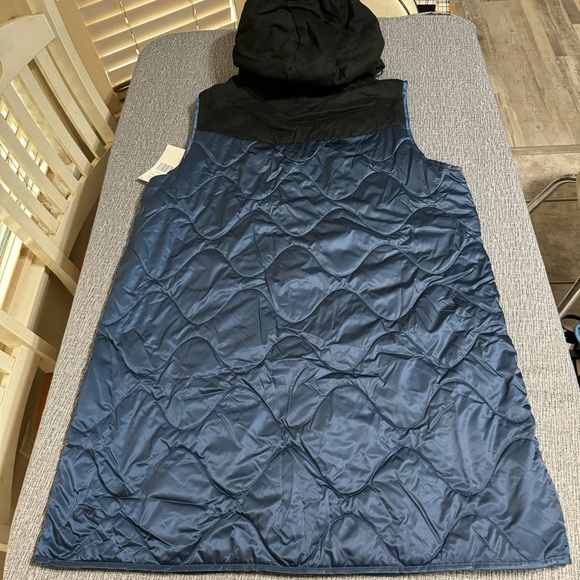 Bernardo Longline Quilted Mixed Media EcoPlume Vest - Picture 8 of 16